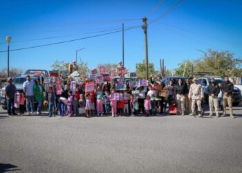 Día de Reyes llegó a los pequeñitos más vulnerables de La Paz; repartieron roscas y regalos