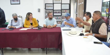 Se compromete la Diputada Marbella González Díaz a trabajar de la mano con rancheros y ganaderos de BCS