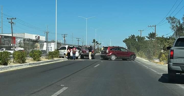 Servicio Social: #Accidente #SanJosedelCabo este medio día de domingo 22 de enero del 2023