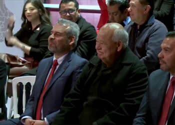 ASISTE GOBERNADOR VCC A PRIMER INFORME DE ACTIVIDADES DE ANDREA CHÁVEZ, DIPUTADA FEDERAL POR CHIHUAHUA