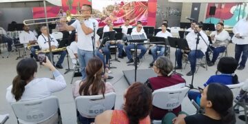 ENTREGA SEDIF INSTRUMENTOS PARA BANDAS DE MÚSICA EN MARCHA