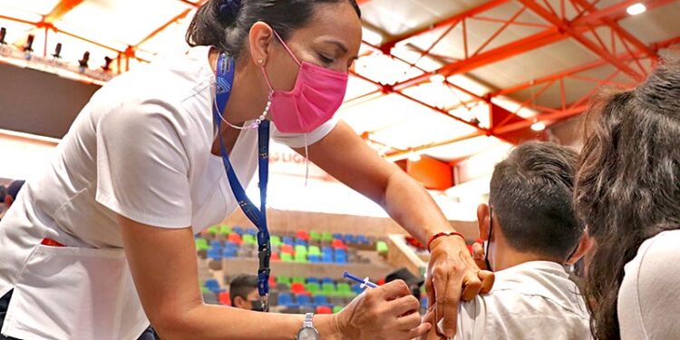 SE DESARROLLARÁN EN ESCUELAS PRIMARIAS JORNADAS DE VACUNACIÓN CONTRA COVID PARA PERSONAS DE 5 A 11 AÑOS