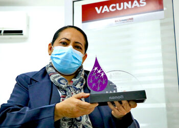 RECIBE ENFERMERA DE BCS EL PREMIO NACIONAL “VACUNAR PARA DAR OPORTUNIDADES”