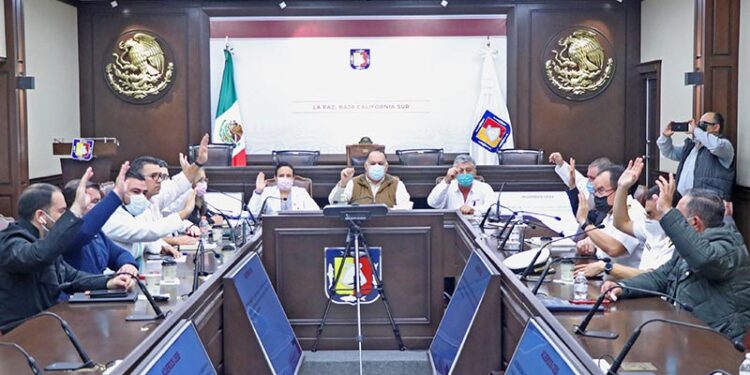 POR ACUERDO DEL COMITÉ DE SALUD CONTINUARÁ EL USO OBLIGATORIO DE CUBREBOCAS EN LUGARES CERRADOS