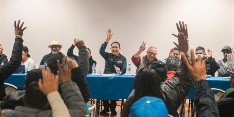 ENCABEZA ALCALDESA REUNIÓN DEL SUBCOMITÉ DE PESCA DE LA ZONA SUR DEL GOLFO