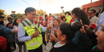 “La pavimentación es una muestra del trabajo en conjunto para aprovechar los impuestos que paga la población”: alcalde Oscar Leggs Castro