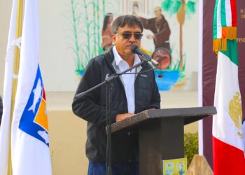 Continúa la Ruta de la Bandera en Los Cabos; este lunes los honores cívicos se realizaron en Santiago