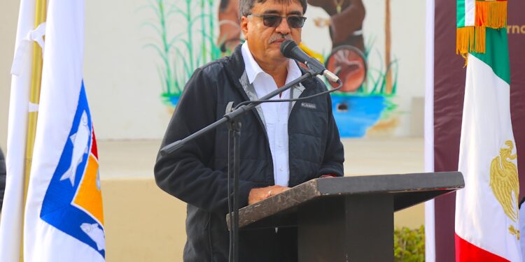 Continúa la Ruta de la Bandera en Los Cabos; este lunes los honores cívicos se realizaron en Santiago