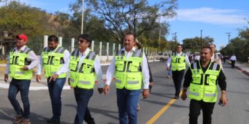 La obra pública no se detiene en las zonas rurales de Los Cabos; Gobierno Municipal realizará trabajos complementarios en la calle Guadalupe Victoria en Santiago