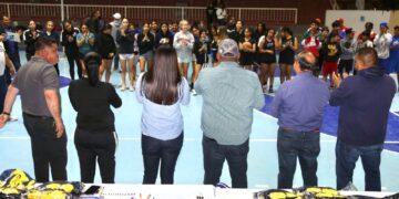 Entrega XIV Ayuntamiento conjuntos deportivos a atletas de Los Cabos