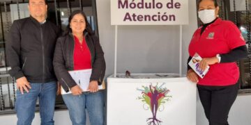 Para llegar a la población en situación vulnerable, coloca Instituto de las Mujeres módulos temporales en Santiago