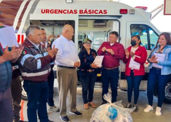 CUMPLE GOBERNADOR VCC COMPROMISO: ENTREGA AMBULANCIA A COMUNIDAD DE LAS BARRANCAS