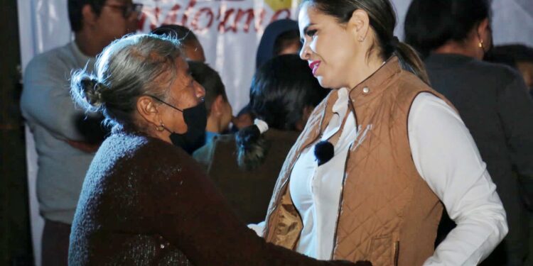 “Mujeres que Transforman” acerca programas de vivienda a Colonia Lomas del Sol