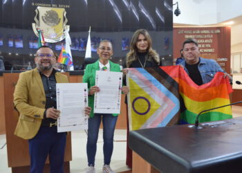 Recibe Congreso Manifiesto de Derechos de la Comunidad LGBTTTIQ