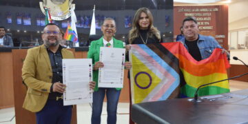 Recibe Congreso Manifiesto de Derechos de la Comunidad LGBTTTIQ