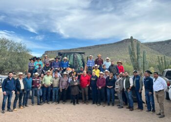 Atestigua Diputada Paz Ochoa entrega de beneficios a ciudadanos de Mulegé