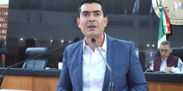 Apoyo económico mensual para mujeres jefas de familia propone el diputado Rigoberto Mares