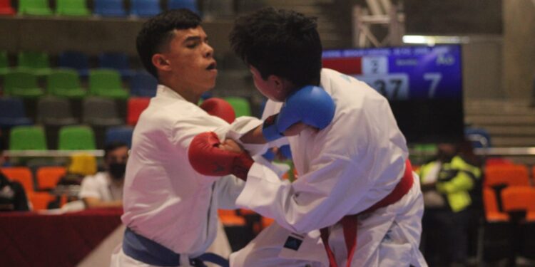 TAEKWONDOINES CULMINAN SU PARTICIPACION EN EL ESTATAL DE CONADE