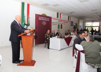 Asiste Gobernador Víctor Castro a ceremonia de ascensos en la 3ra Zona Militar