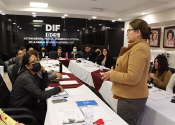 CAPACITA SEDIF PARA DAR SERVICIOS EFICIENTES Y CERCANOS