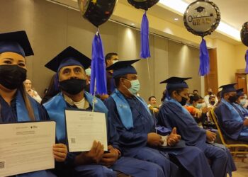 SUPERAN EL ANALFABETISMO Y AVANZAN EN EDUCACIÓN BÁSICA MÁS DE 4 MIL 632 PERSONAS EN BCS