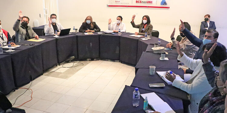 REITERA COMITÉ DE SALUD LA RECOMENDACIÓN DE UTILIZAR CUBREBOCAS EN ESPACIOS ABIERTOS CON AGLOMERACIONES