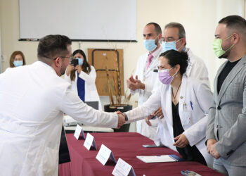 EGRESA HOSPITAL SALVATIERRA NUEVA GENERACIÓN DE MÉDICOS ESPECIALISTAS