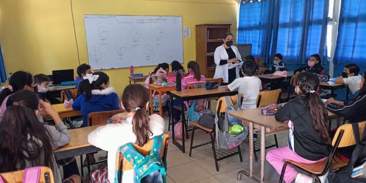 SENSIBILIZA SALUD ESTATAL SOBRE CAMBIOS FÍSICOS Y EMOCIONALES A EDUCANDOS DE PRIMARIA