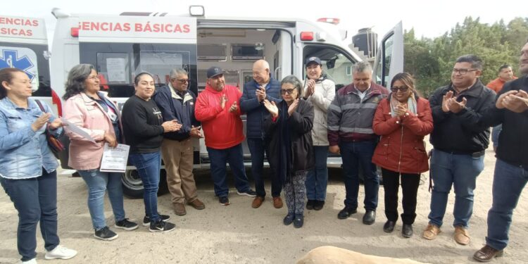 ENTREGA GOBERNADOR VCC, AMBULANCIA EN PUNTA PRIETA