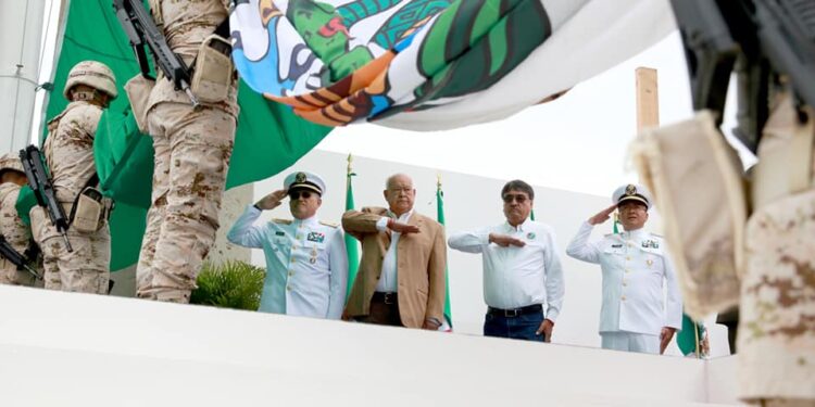 ASISTE GOBERNADOR VCC A CEREMONIA DE CONMEMORACIÓN DEL DÍA DE LA BANDERA