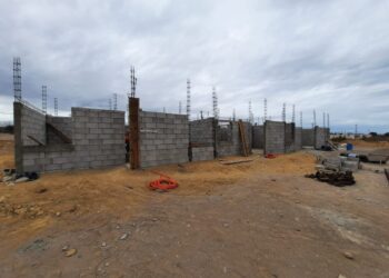 EN PROCESO CONSTRUCCIÓN DE VIVIENDAS PARA REUBICAR A 22 FAMILIAS EN SANTA ROSALÍA