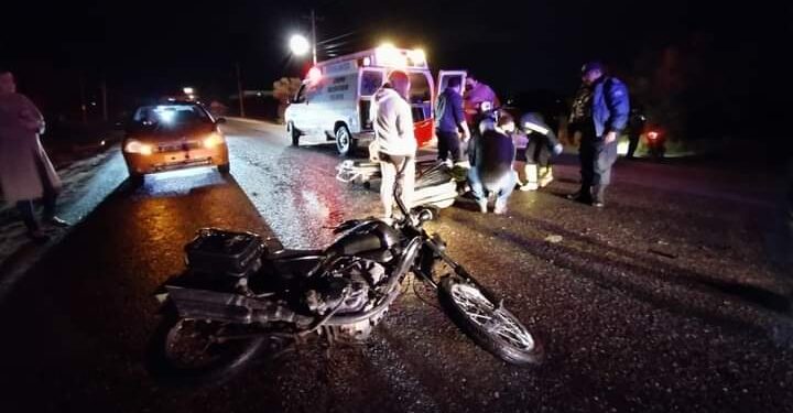 Motociclista choca contra vaca en el parque industrial