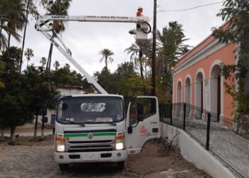 Rehabilita Servicios Públicos 50 luminarias en comunidades del municipio de La Paz