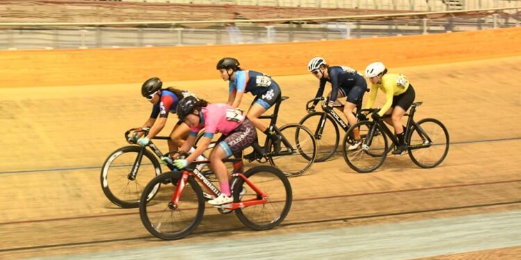 SE IMPONE EL CICLISMO DE BCS EN EL CAMPEONATO NACIONAL DE PISTA
