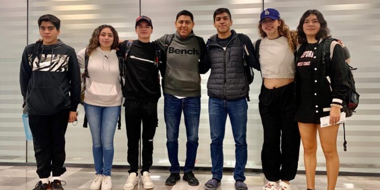 SALEN NADADORES DE AGUAS ABIERTAS AL NACIONAL DE HUATULCO