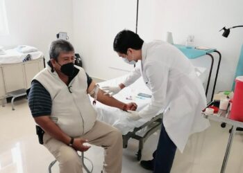 Inicia el Issste toma de muestras de laboratorio en unidades periféricas de Miraflores, Santiago y La Ribera, Baja California Sur