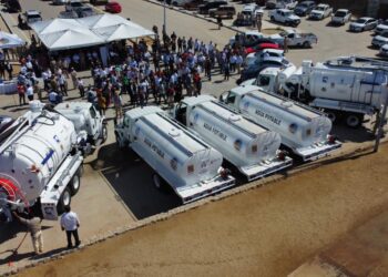 Con la entrega de nuevo equipo de trabajo, el Oomsapas Los Cabos beneficiará a 338 mil 975 habitantes