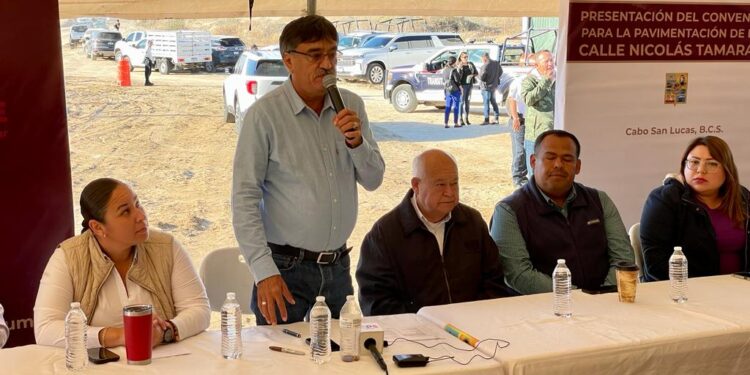 En unidad, 3 niveles de Gobierno presentan convenio para la pavimentación completa de la avenida Nicolás Tamaral en CSL
