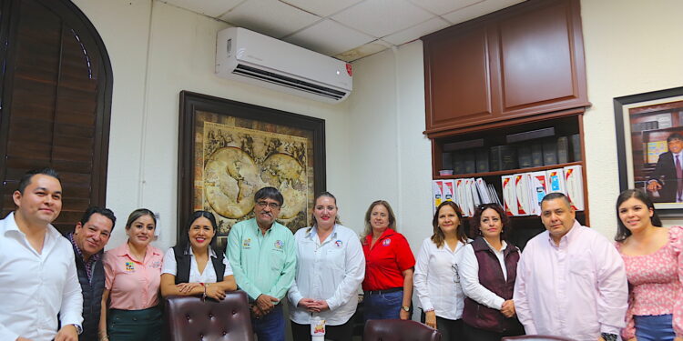 Preside alcalde Oscar Leggs Castro la asamblea de la Comisión Mixta de Escalafón del XIV Ayuntamiento de Los Cabos