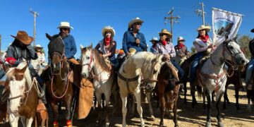 “San José del Cabo está de fiesta y celebra sus tradiciones con sentido humano”: alcalde Oscar Leggs Castro