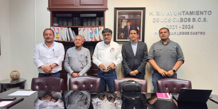 Bienvenida la inversión de Liverpool a Los Cabos; sostiene reunión alcalde Oscar Leggs Castro con el representante legal de la tienda departamental