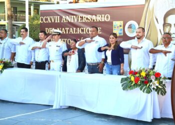 Con una ceremonia cívica, torneos deportivos y presentaciones artísticas conmemoran en CSL el 217° aniversario del natalicio del “Benemérito de las Américas”