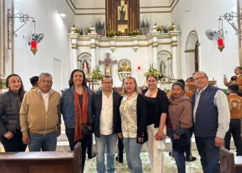 Con una misa, peregrinación y mañanitas a mariachi, familias honran al santo patrono en la Misión de San José