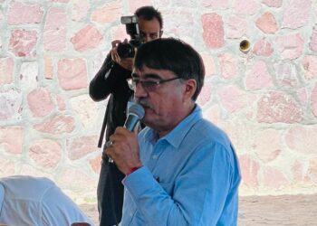 ‘’La educación es tarea de todos, es un reto enorme y no somos ajenos a ello’’: alcalde Oscar Leggs Castro