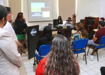 Personal del servicio público se capacita y actualiza con miras a su profesionalización