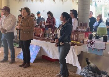 XIV Ayuntamiento de Los Cabos reapertura el “Mercado Regional” en la delegación de Santiago