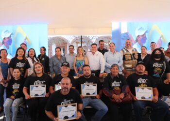 Celebra el Oomsapas Los Cabos el Día Mundial del Agua, con la entrega de 206 murales de concientización del cuidado del vital líquido