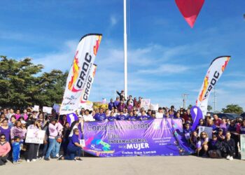 Con caminata conmemoran el Día Internacional de la Mujer en CSL