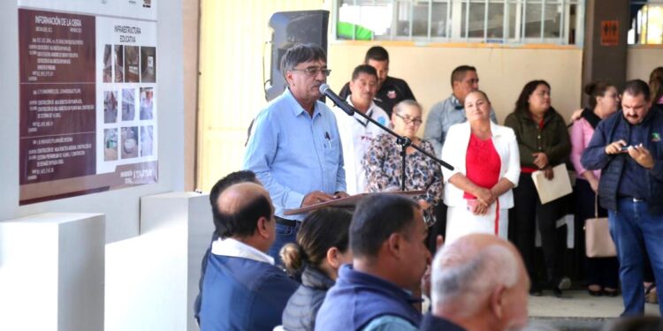 Expone alcalde Oscar Leggs Castro la urgencia de construir más preparatorias y universidades en Los Cabos