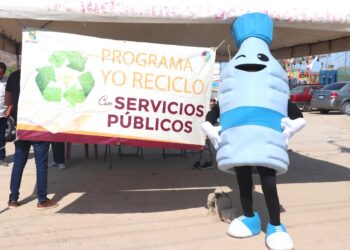 Cultura Ambiental de Servicios Públicos reparte material informativo a la ciudadanía de CSL